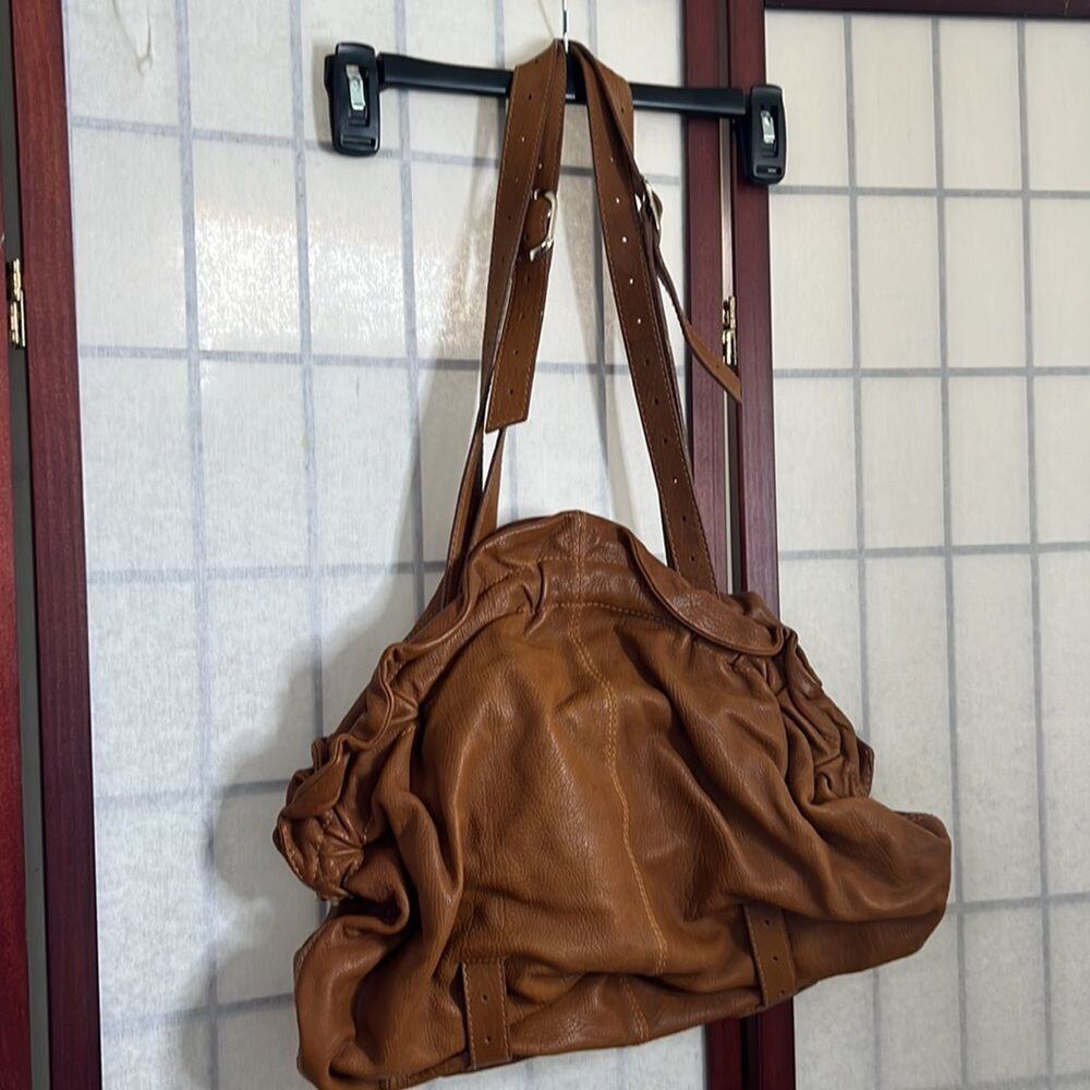 LOEFFLER RANDALL RUCHED LEATHER SHOULDER BAG‎ - Picture 3 of 10
